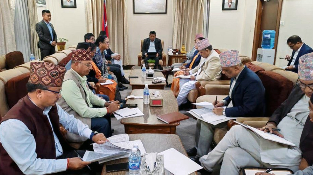 सरकार र शिक्षक महासंघबीच सिंहदरबारमा वार्ता सुरु