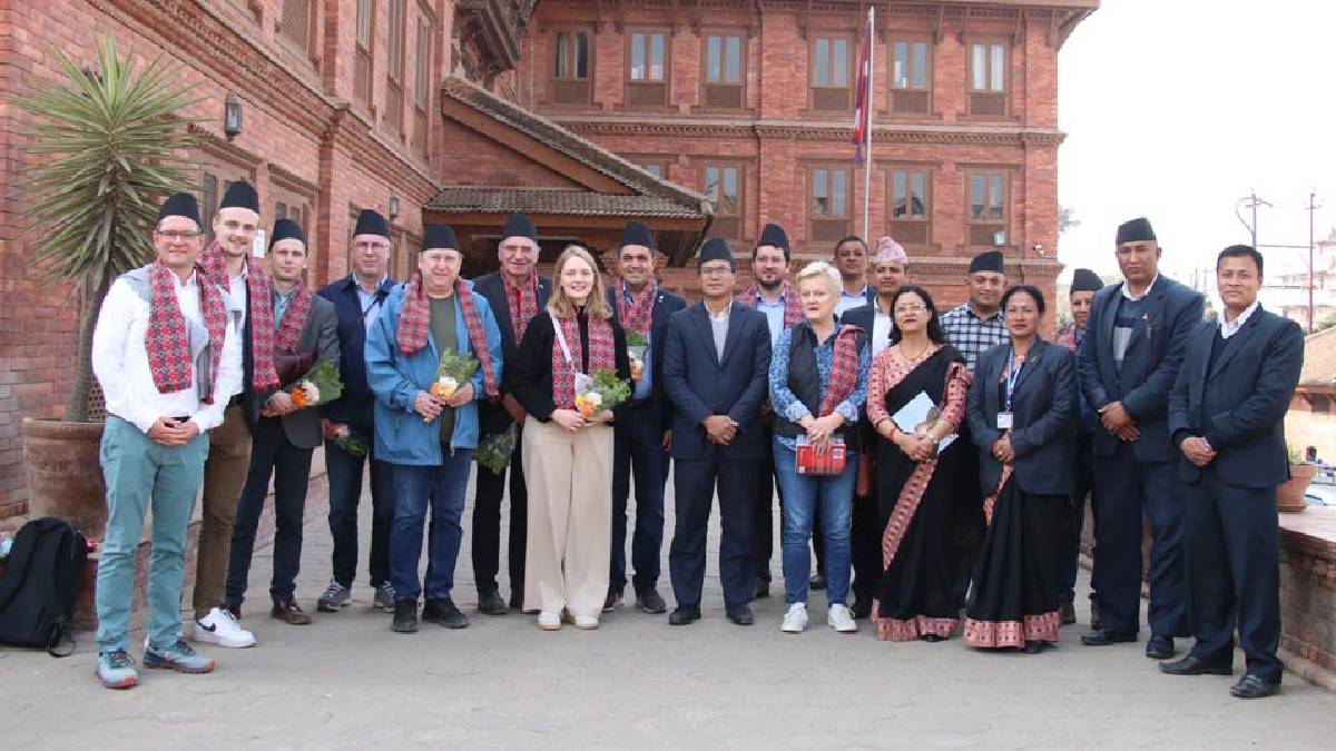 जर्मन–दक्षिण एसियाली संसदीय टोलीद्वारा भक्तपुरका सम्पदाको अवलोकन