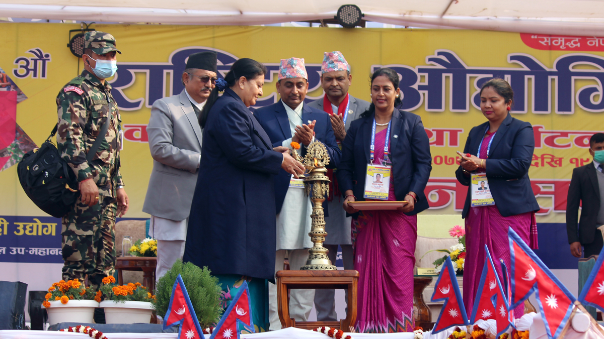 उद्यमी र किसान नै मुलुकको आर्थिक विकासको मेरुदण्ड : राष्ट्रपति भण्डारी