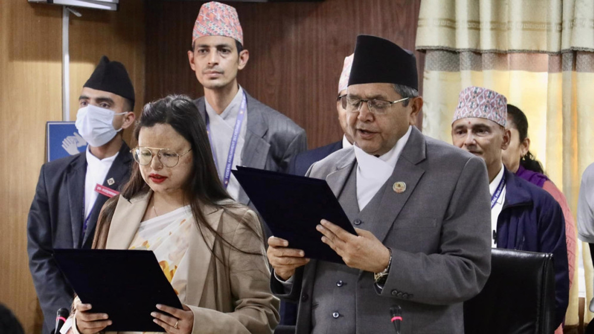 विन्दबासिनी कंसाकारले लिइन् सपथ