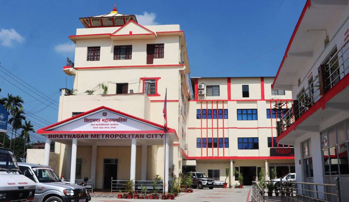 आगलागीमा ज्यान गुमाएका परिवारलाई महानगरले एक–एक लाख दिने