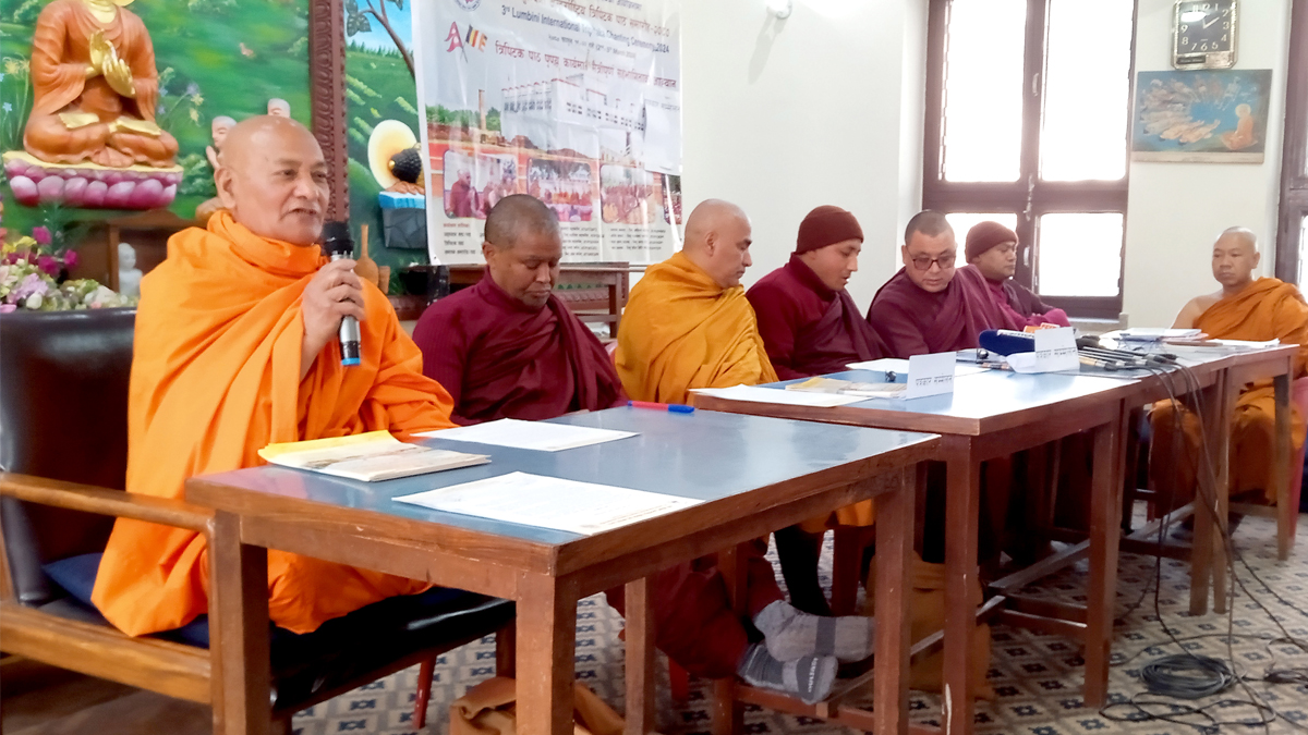 लुम्बिनी त्रिदिवसीय त्रिपिटक वाचन हुँदै