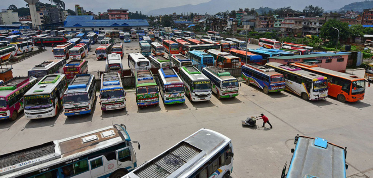 सार्वजनिक बस व्यवस्थापनमा महानगरलाई सकस