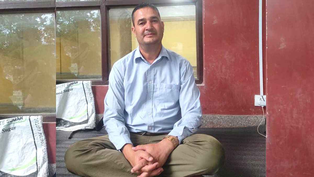 उपप्राध्यापक प्रेम चलाउनेले अनशन स्थगित गरे