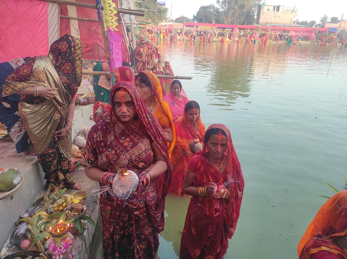 chhath-arghya-(1)-1730984195.jpg