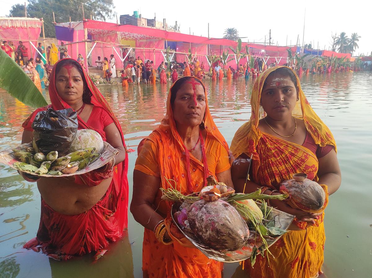 chhath-arghya-(2)-1730984195.jpg