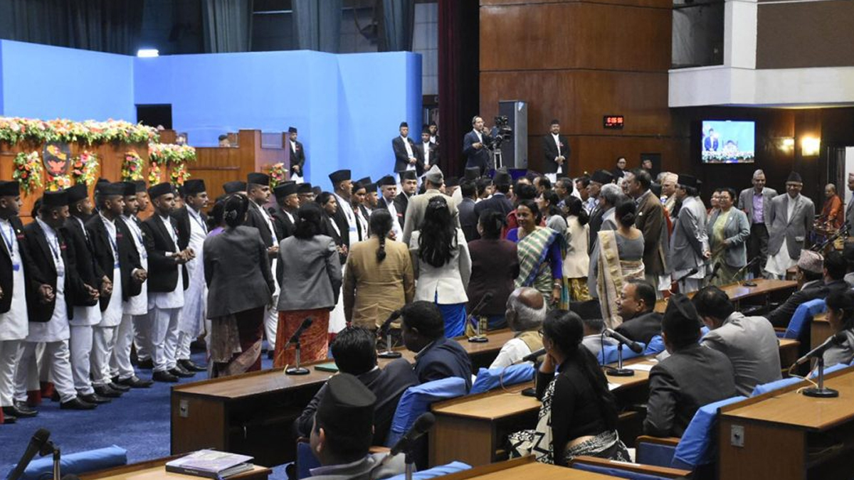 कांग्रेसको नाराबाजीबीच नीति तथा कार्यक्रम टेबल हुँदा ‘धकेलाधकेल’ 