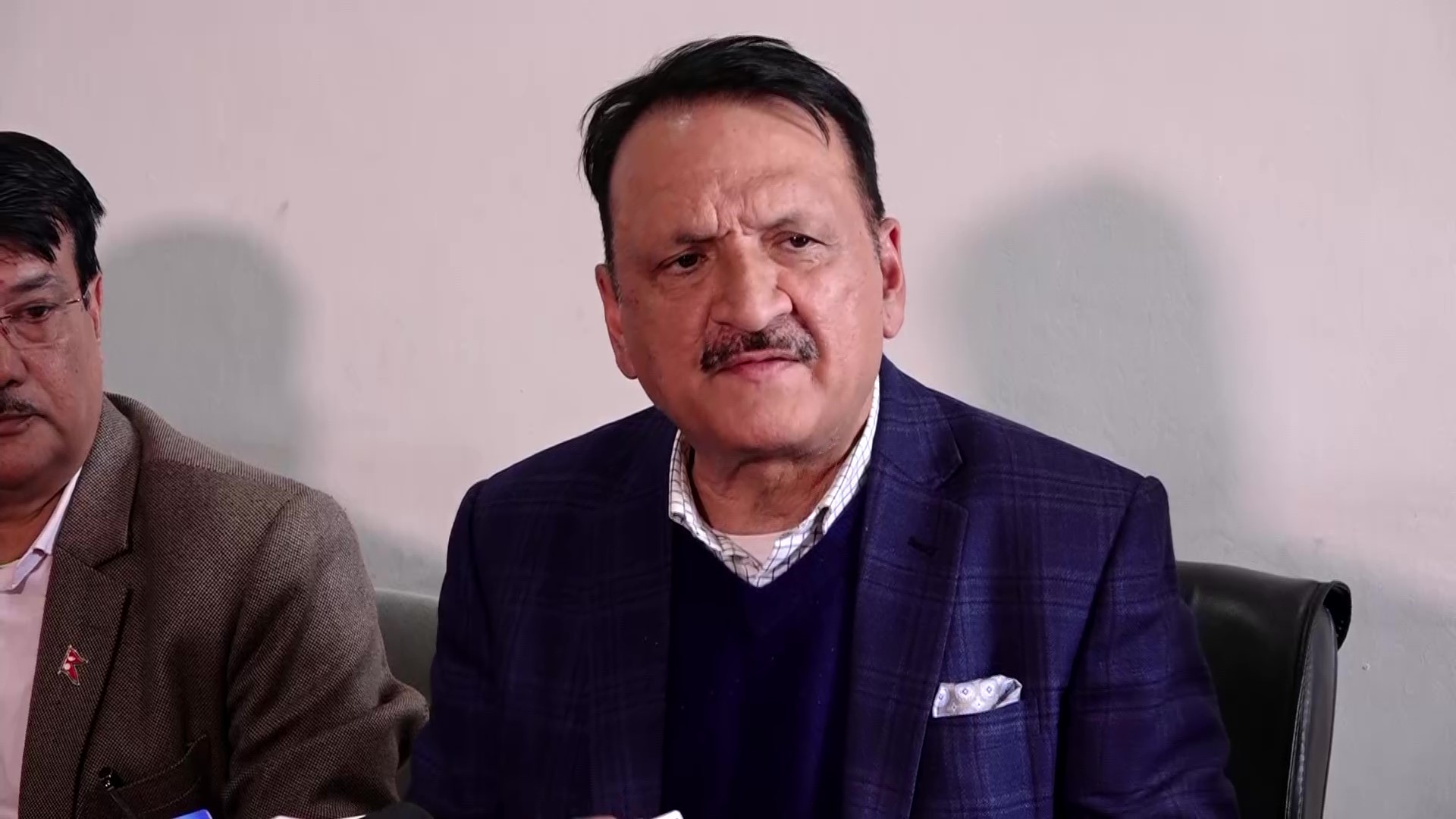 प्रधानमन्त्री प्रचण्डले लगाएका आरोप अस्वीकार्य : डा. महत