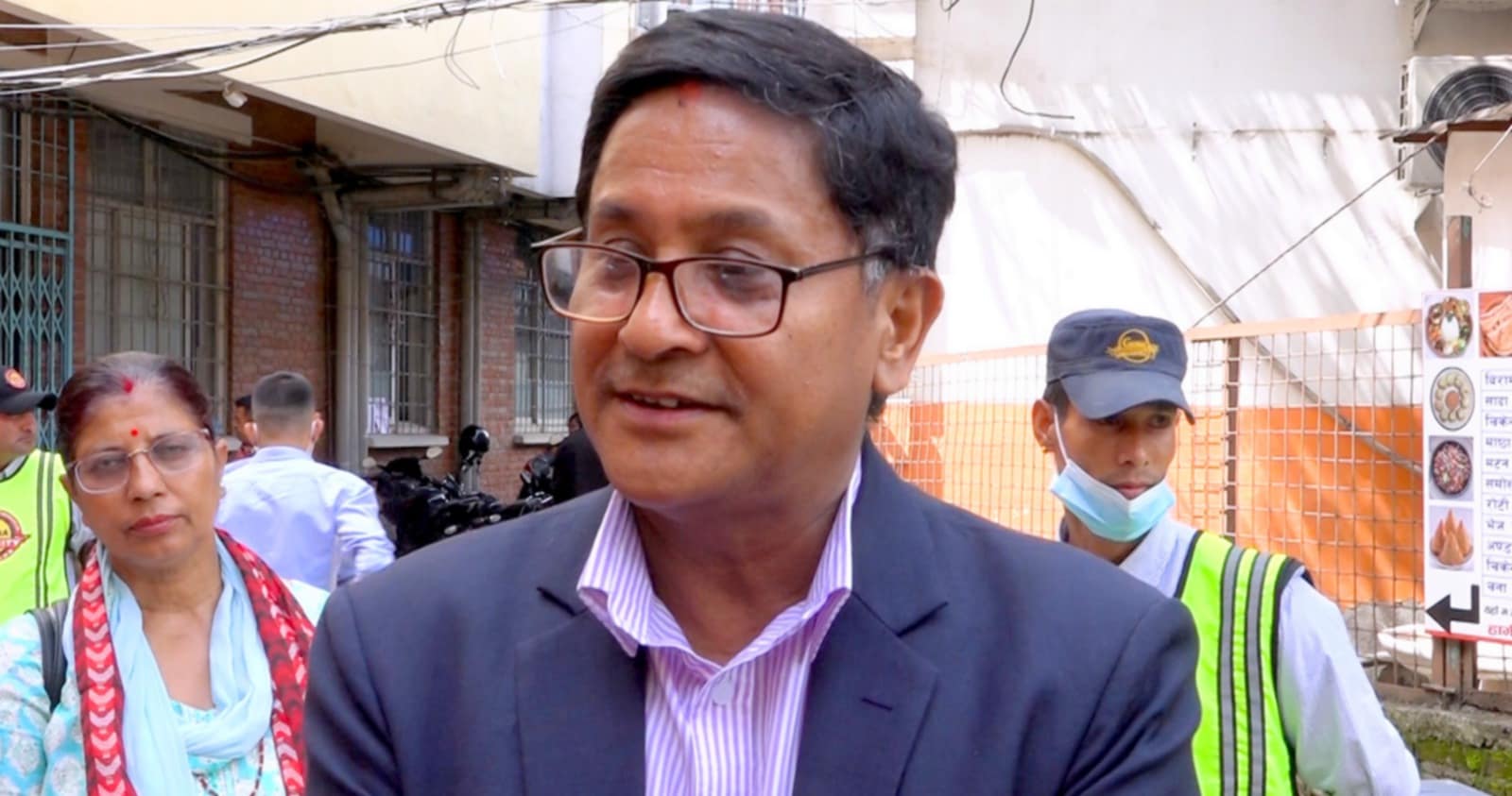 डा. पुकारचन्द्रले थिलथिलो पारेको प्रत्यारोपण केन्द्र हाँक्न युवा पुस्ताको खोजी