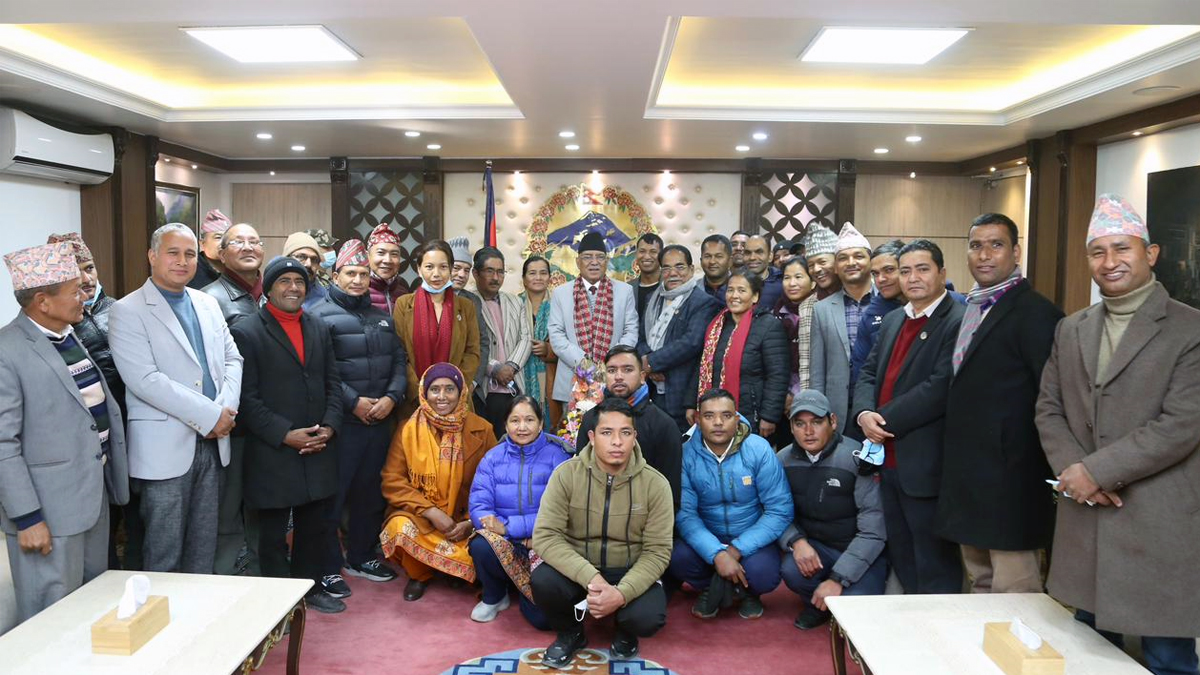 जनताको विश्वास जितेर काम गर्न प्रधानमन्त्रीको निर्देशन