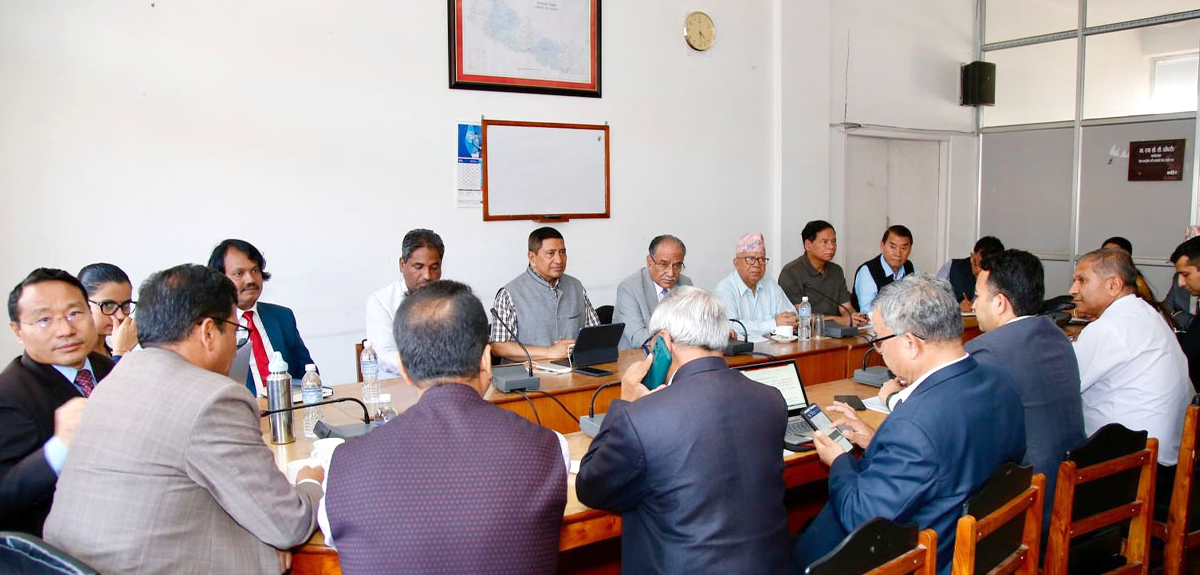 सत्तारुढ बाहेकका दलहरू सिंहदरबारमा छलफलमा