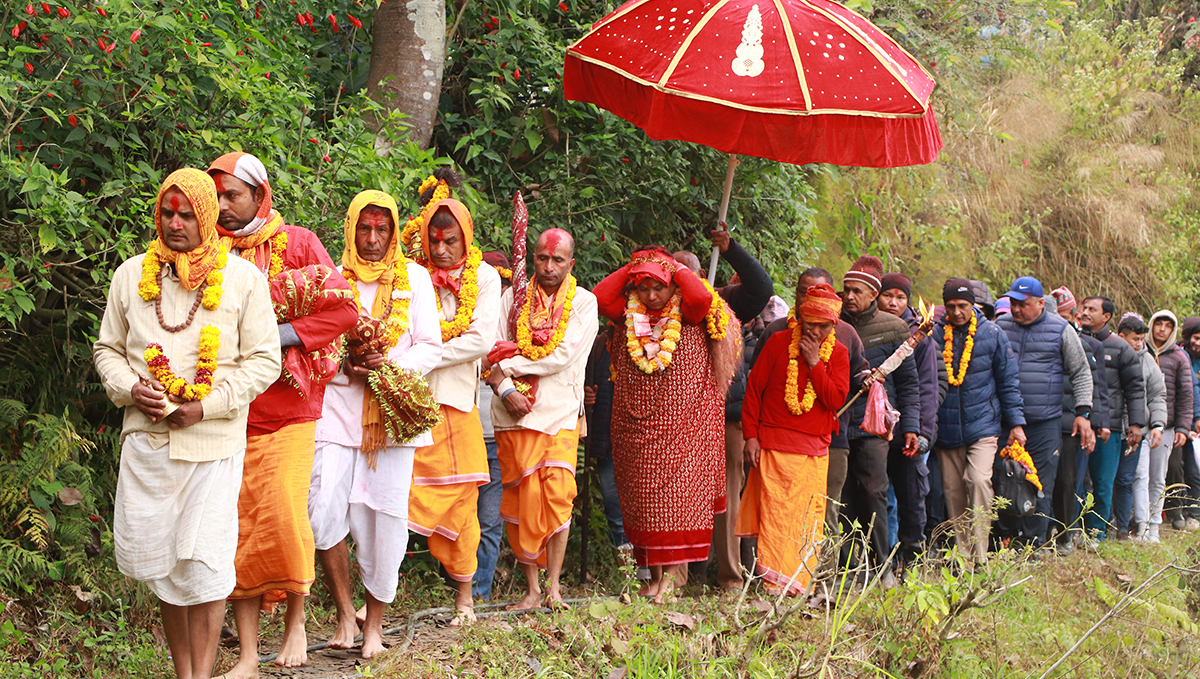 ‘वर्षमा तीन ठाउँ सर्ने भगवती माई आज माइत झरिन्’