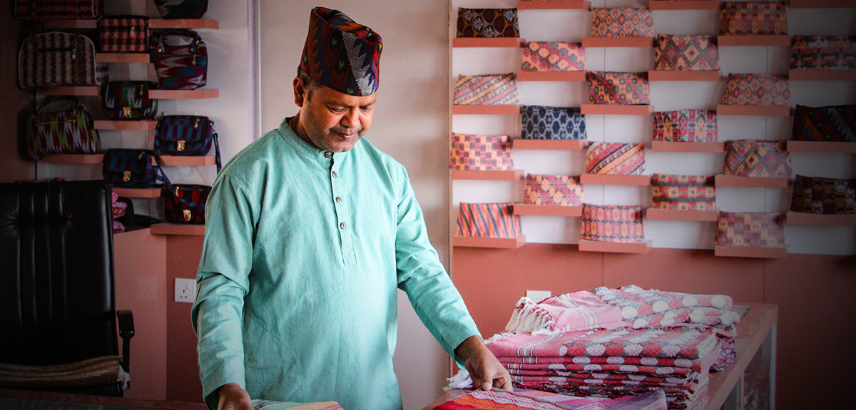 तिहारको कोसेली पाल्पाली ढाका (फाेटाेफिचर)