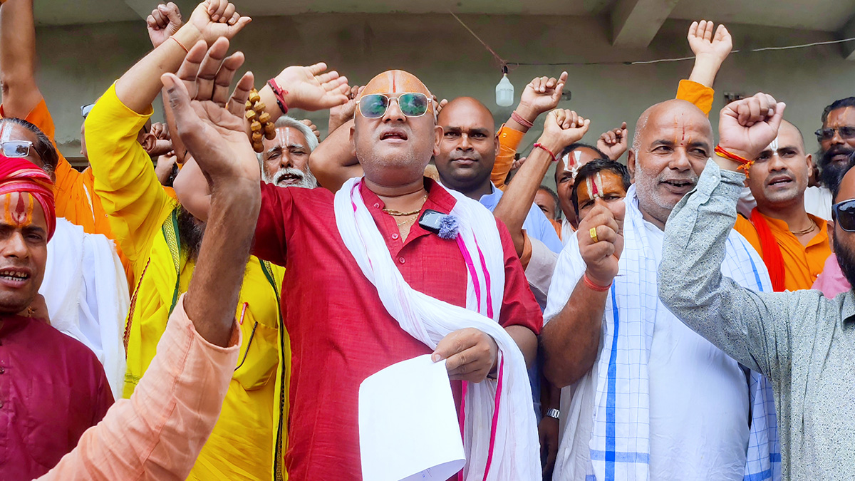 धर्मगुरु श्री आचार्यलाई बिना सर्त रिहा गर्न साधुसन्तको माग