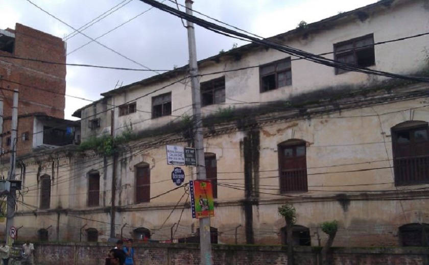 डिल्लीबजार कारागारमा कैदीहरुले नै गरे आगजनी, कैदीबन्दीलाई सार्ने तयारी