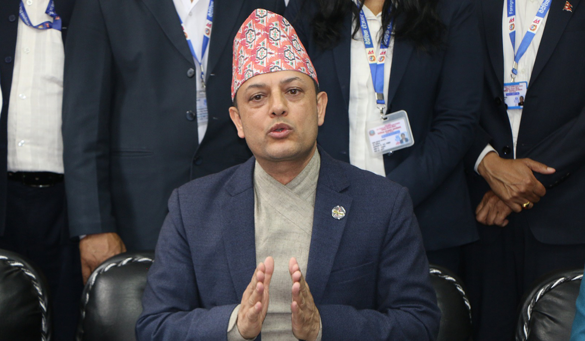 श्रम मन्त्रालय युवालाई विदेश पठाउने मन्त्रालय होइन : श्रममन्त्री अर्याल