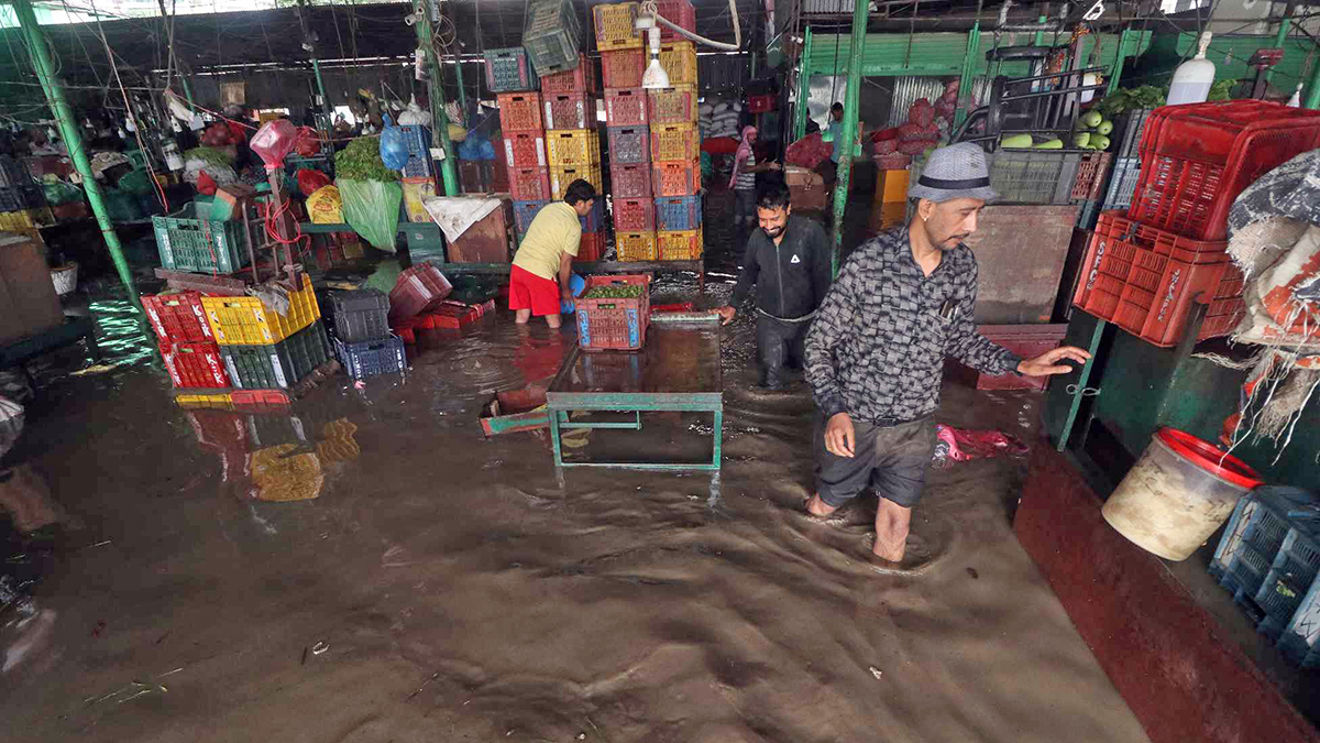 अबिरल वर्षाका कारण काठमाडौंका विभिन्न क्षेत्र जलमग्न
