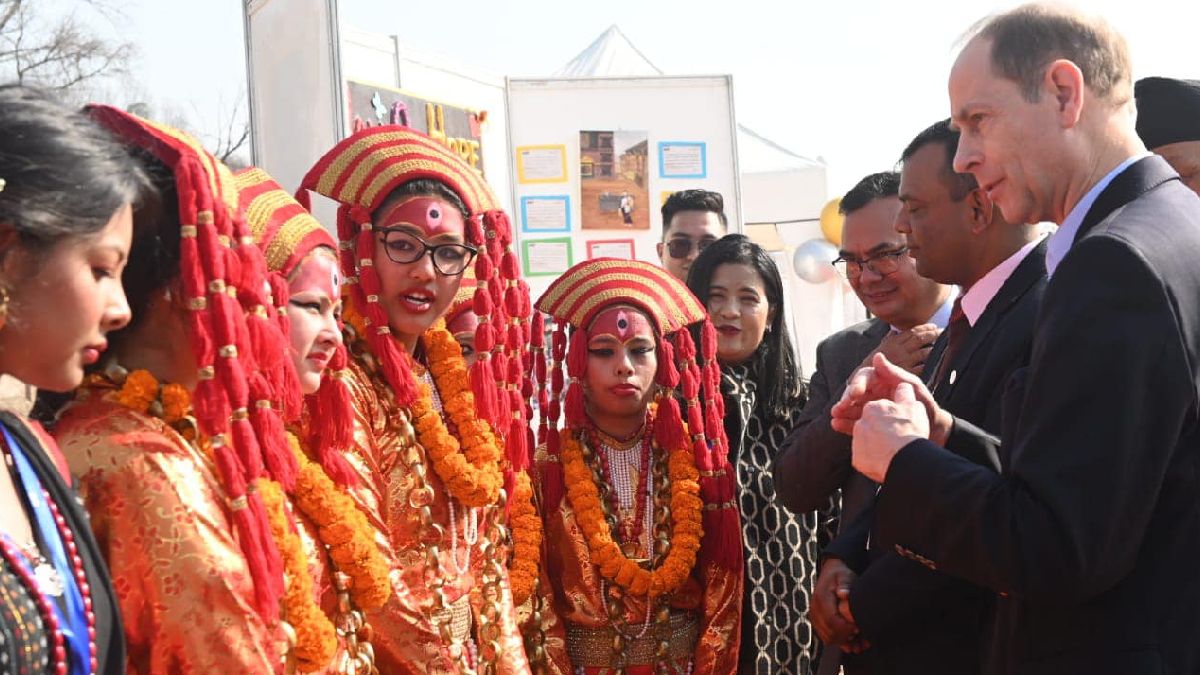 नेपाल आएका बेलायती राजकुमारले दिए १९ नेपाली युवालाई गोल्ड अवार्ड