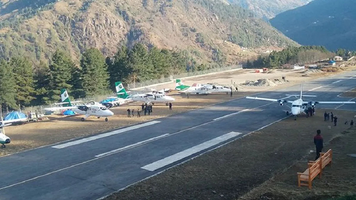 फाप्लु विमानस्थलको प्रवेशद्वार उपयोगविहीन