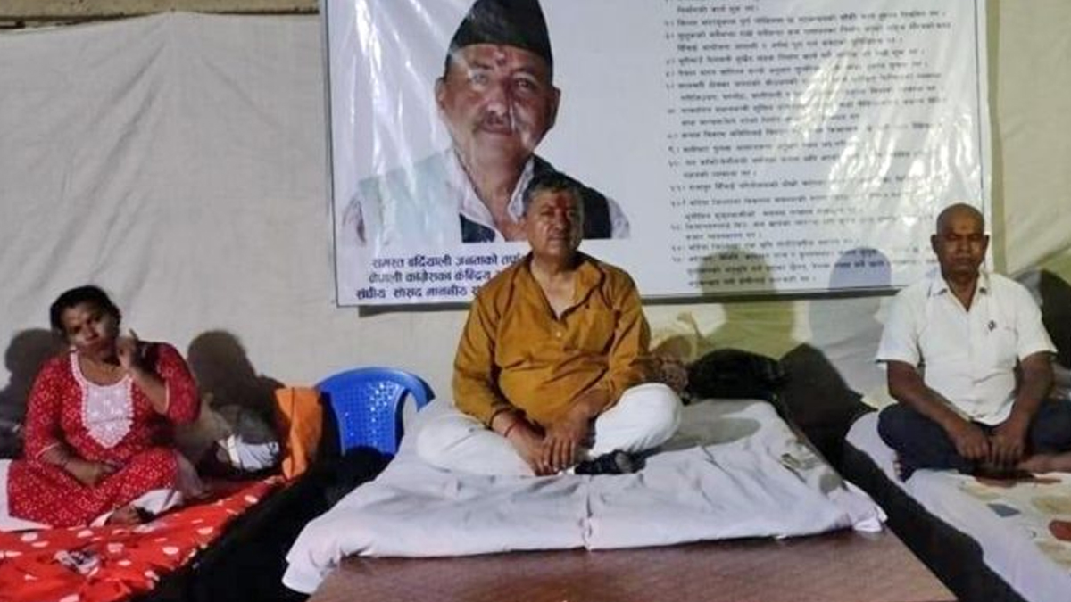मन्त्री ज्वालासँगकाे ११ बुँदे सहमतिपछि सांसद गौतमले आठौं दिनमा तोडे अनशन