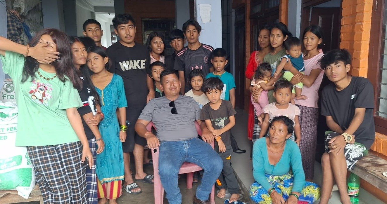 वडाध्यक्षको घरमा बस्ने शर्तमा पोखराबाट फर्काइयो हायु परिवारलाई 