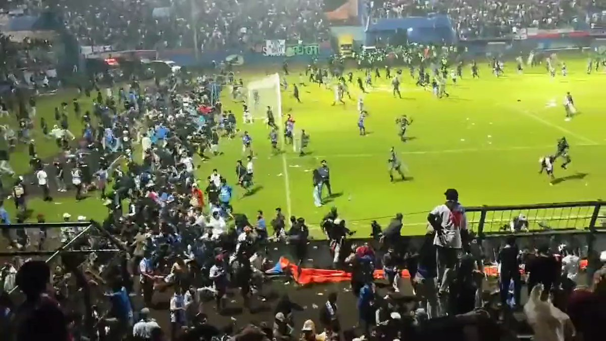 फुटबल खेलको दंगा मृत्यु हुनेको सङ्ख्या १७४ पुग्यो