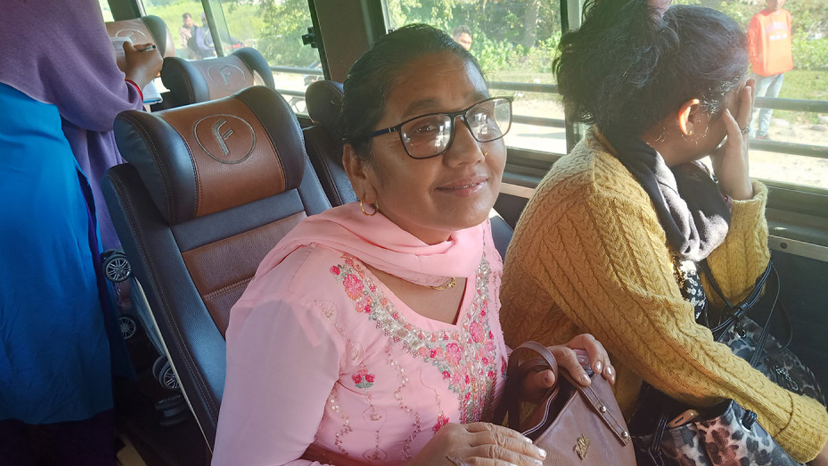 इजरायलबाट उद्धार गरिएका १८ मध्ये ७ जना महेन्द्रनगर आइपुगे, ११ जना विमानबाट आउने