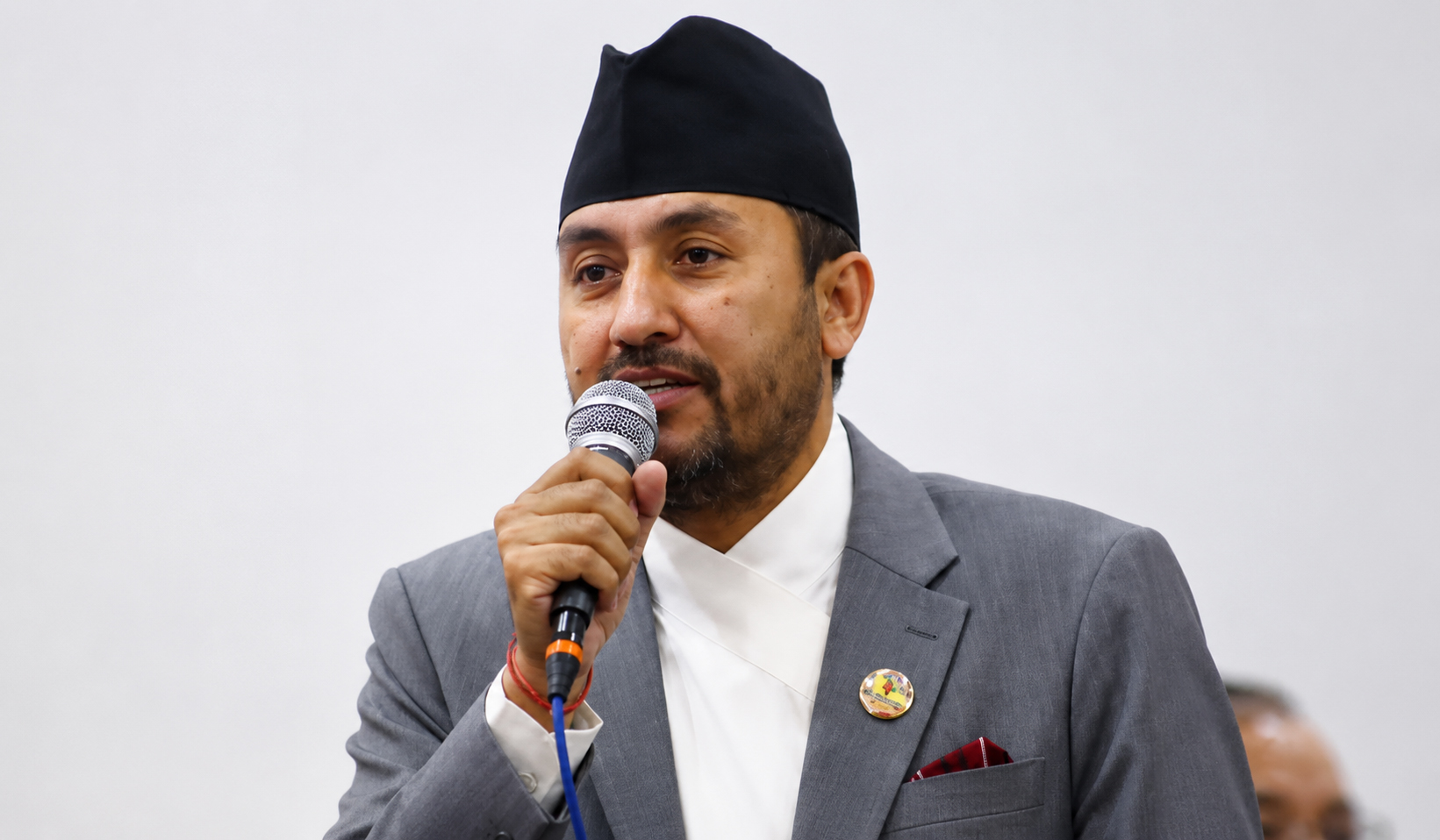 भ्रष्टाचार आरोप प्रमाणित गर्न चुनौती दिन्छु, प्रमाणित भए सिंगो राजनीतिक जीवनबाट बिदा लिन्छु ः सांसद खरेल