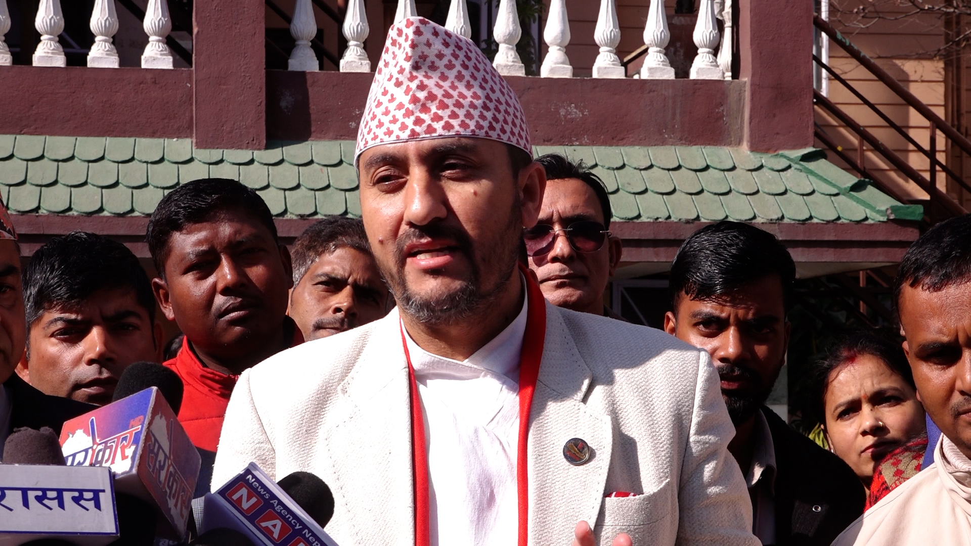 सरकारी टोलीद्वारा जनमत पार्टी कार्यालयको अनुगमन