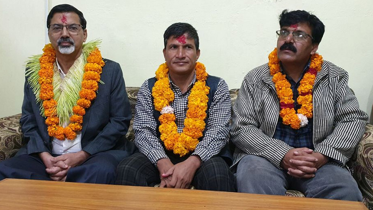 रुकुम पश्चिम पुगेर अर्थमन्त्री शर्माले गराए उम्मेदवारी दर्ता