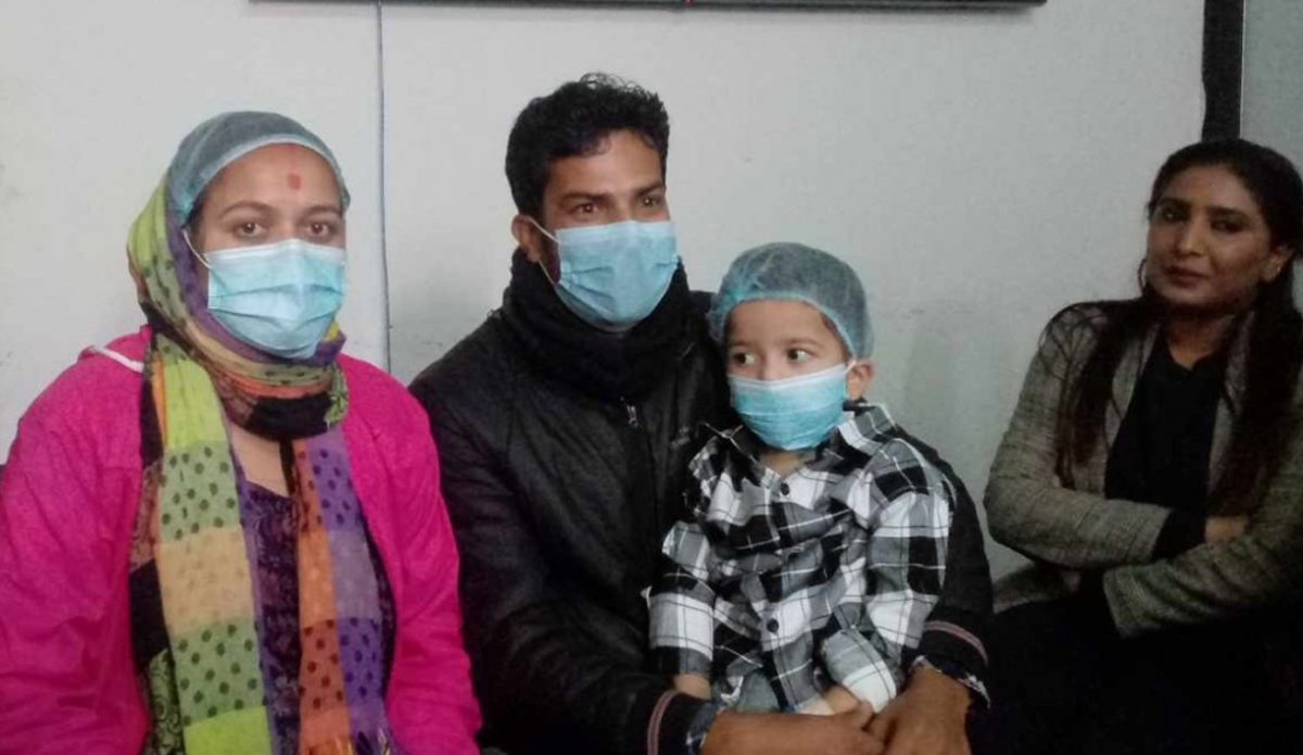 कलेजोको टुक्रा दिएर आमाले बचाइन् तीन वर्षीय छोरा