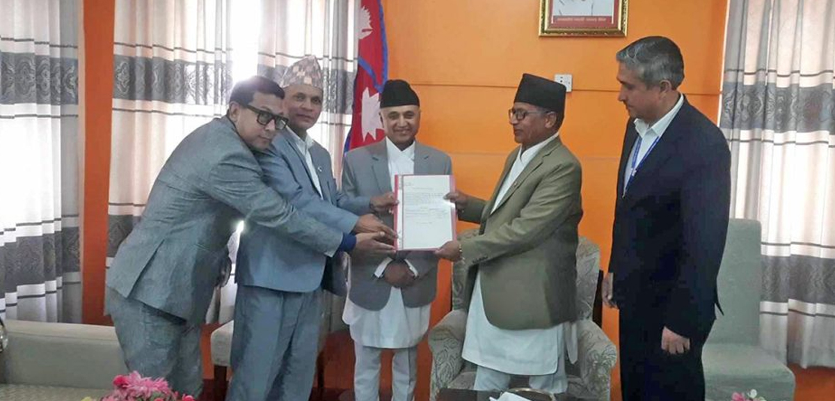 सभामखुको समर्थनमा गण्डकीको मुख्यमन्त्री खगराज अधिकारीको दाबी