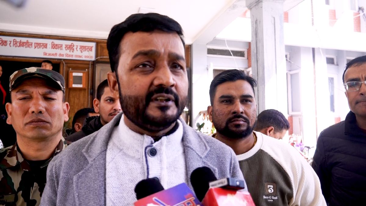 आगलागीबाट मन्त्रालयका महत्वपूर्ण कागजपत्र जोगिएका छन्ः मन्त्री यादव