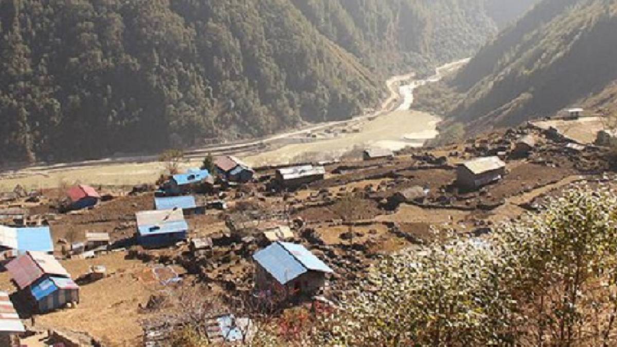 किमाथाङ्का नाका खोल्न माग गर्दै प्रधानमन्त्रीलाई ज्ञापनपत्र