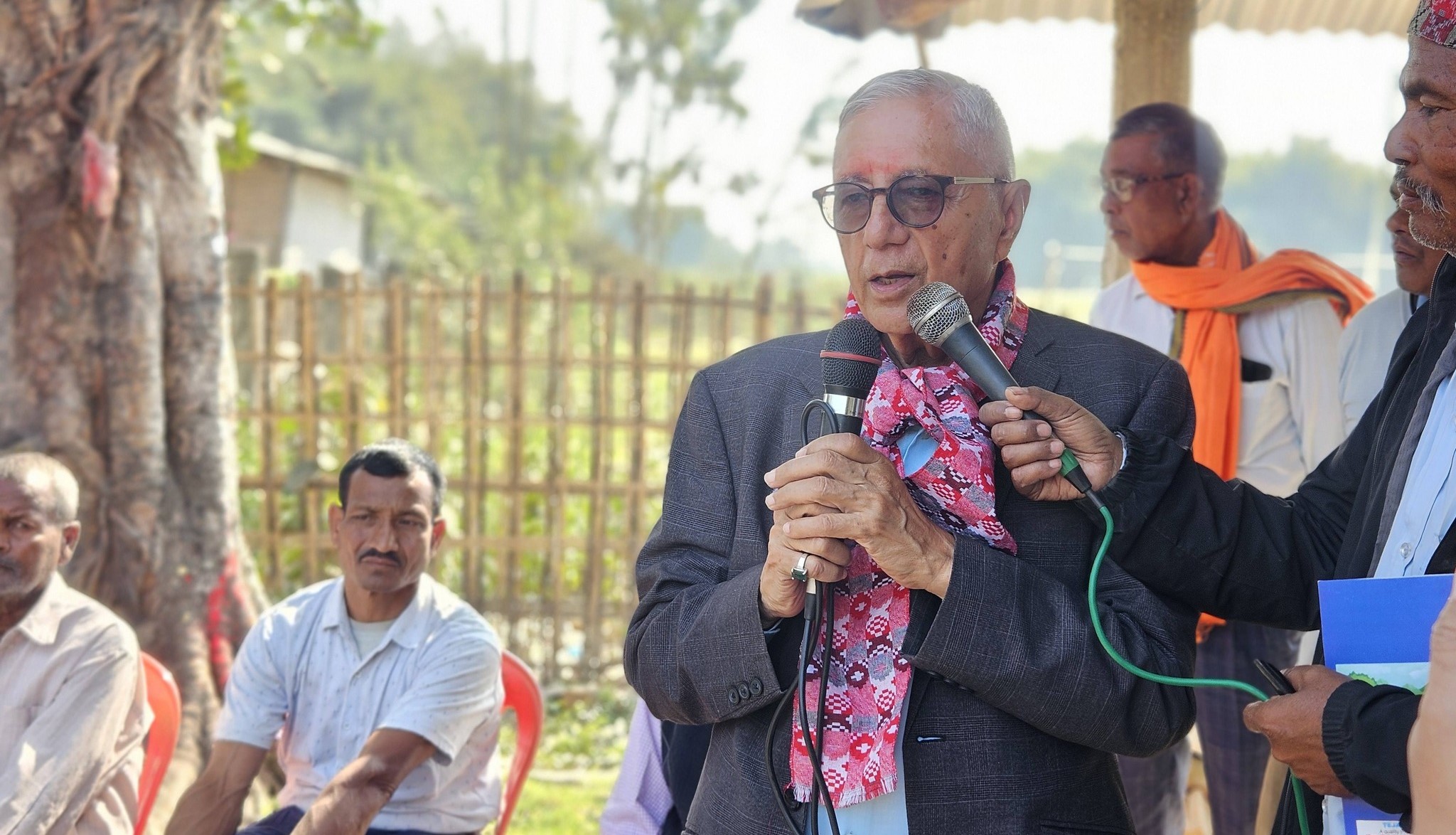 बहुजन पार्टी अध्यक्ष, नेकपा प्रदेश सदस्यसहित १५० कांग्रेसमा, डा.कोइरालालाई सघाउने