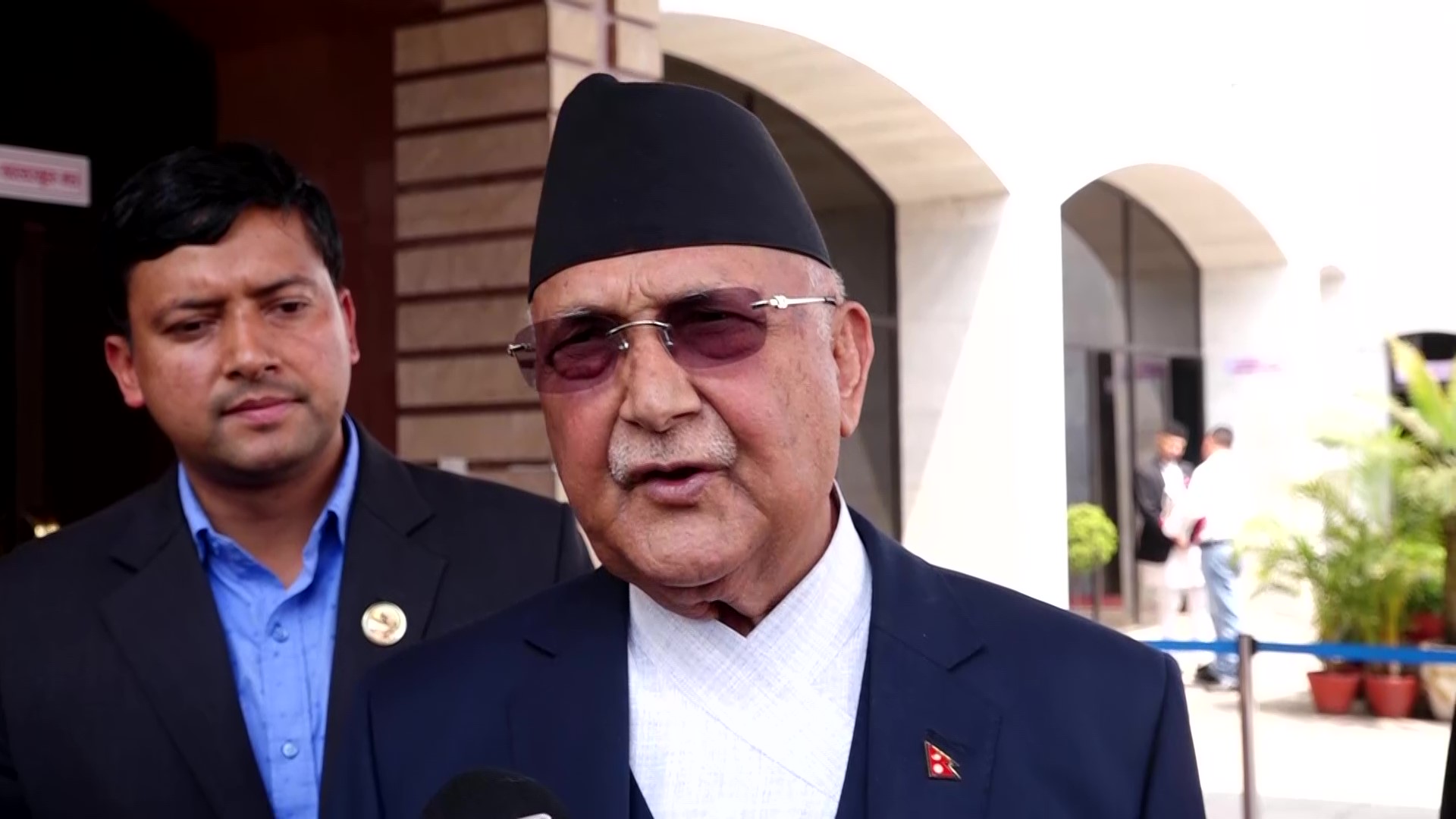 ओली प्रधानमन्त्री नियुक्त, शपथ भोलि ११ बजे