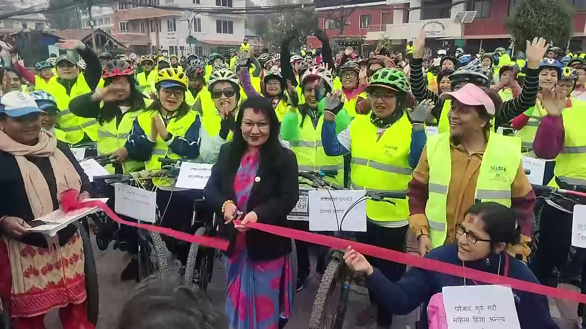 महिला दिवसका अवसरमा ललितपुर महानगरपालिकाले साइकल, ह्विलचेयर र्याली
