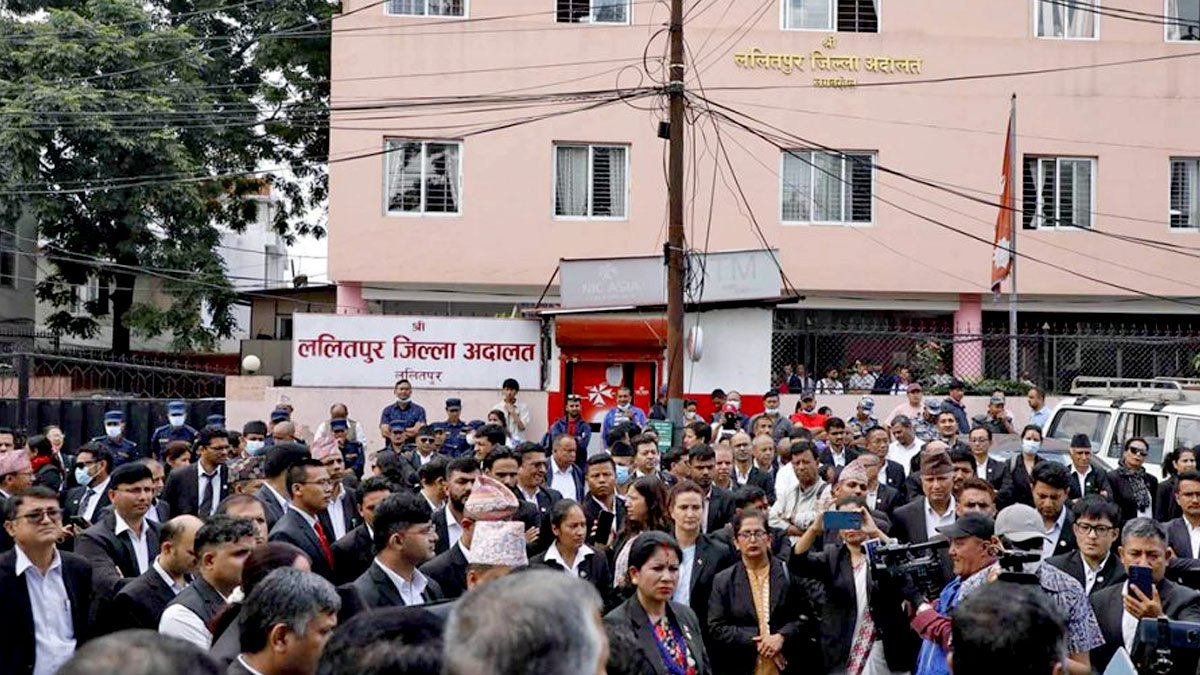 ललितपुर अदालतको तनाव समाधान गर्न प्रधानन्यायाधीशसँग छलफल