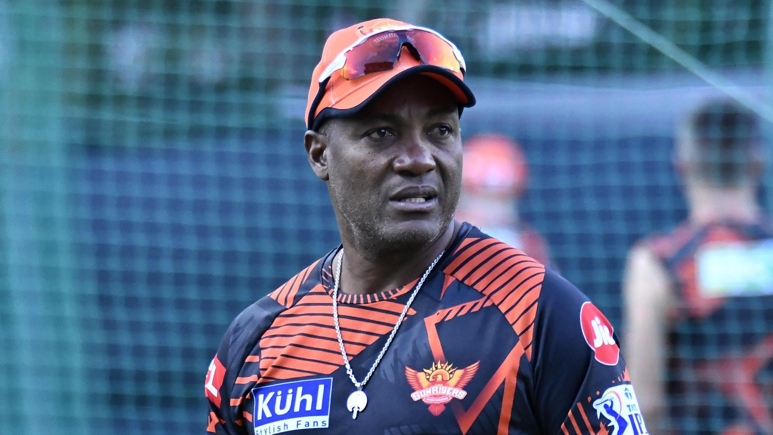 एनपिएल हेर्न लिजेन्ड क्रिकेटर ब्रायन लारा नेपाल आउँदै