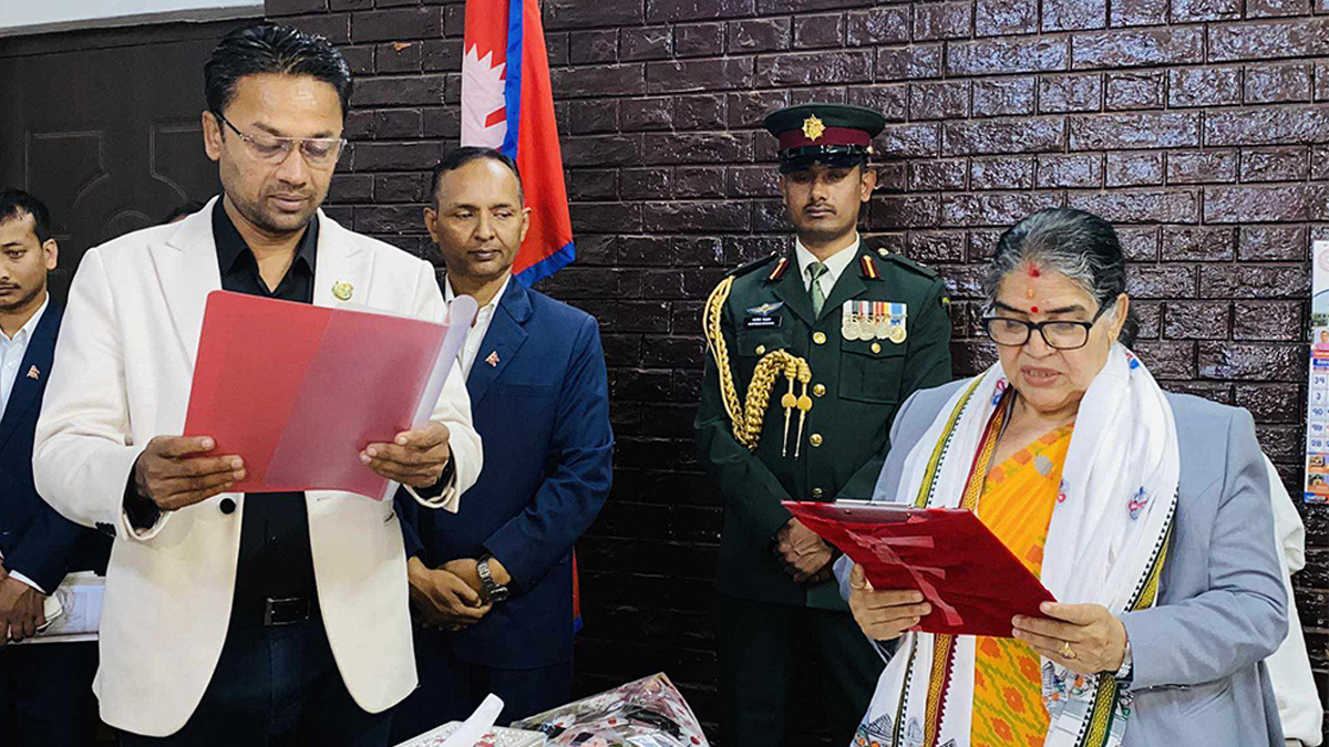 मधेस सरकार : भित्रियो एमाले बाहिरियो कांग्रेस