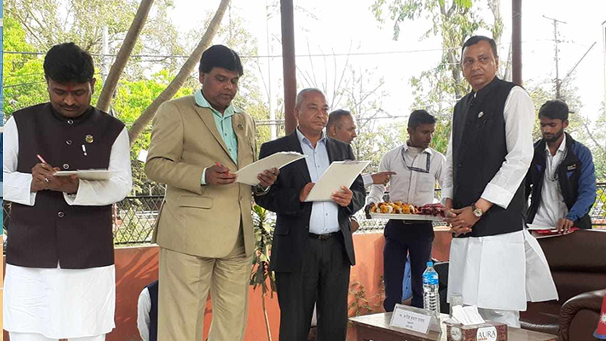 मधेस सरकार विस्तार : एमालेबाट थपिएका तीन मन्त्री र एक राज्यमन्त्रीले लिए शपथ