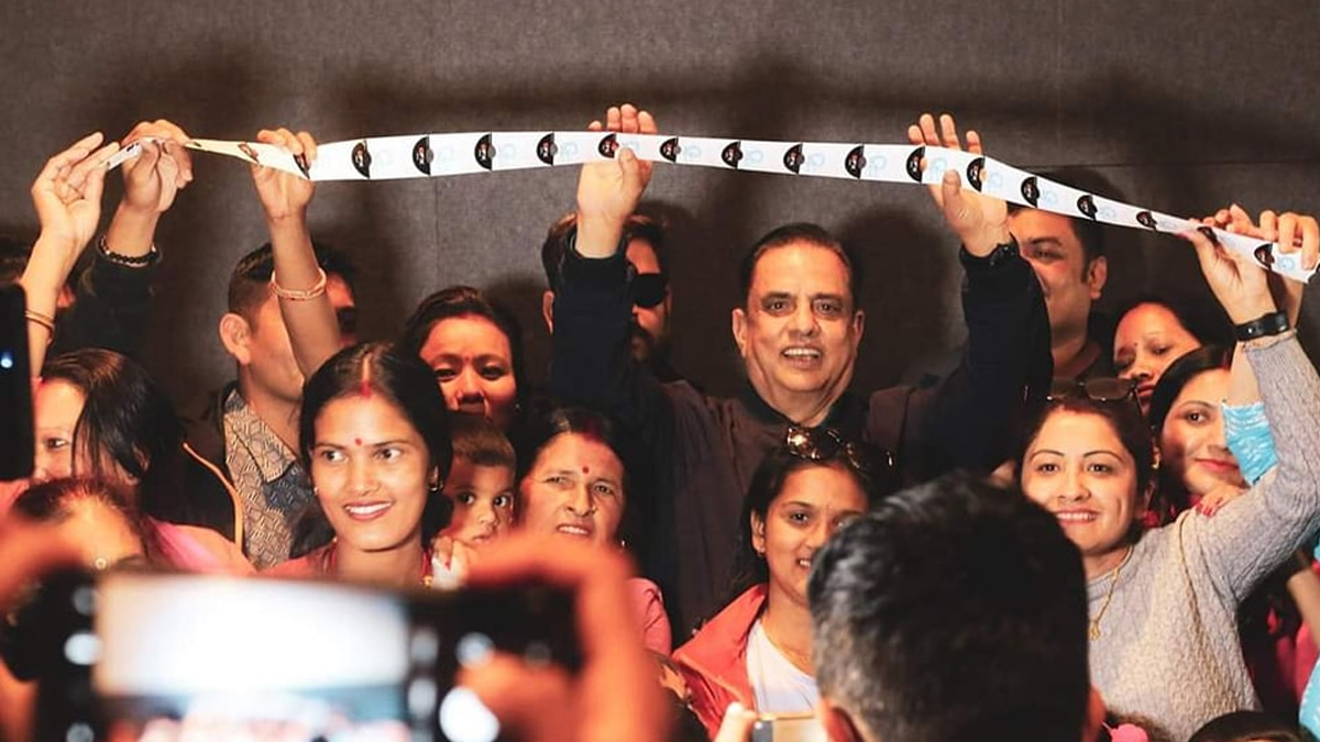 महापुरूषको बम्पर ओपनिङ