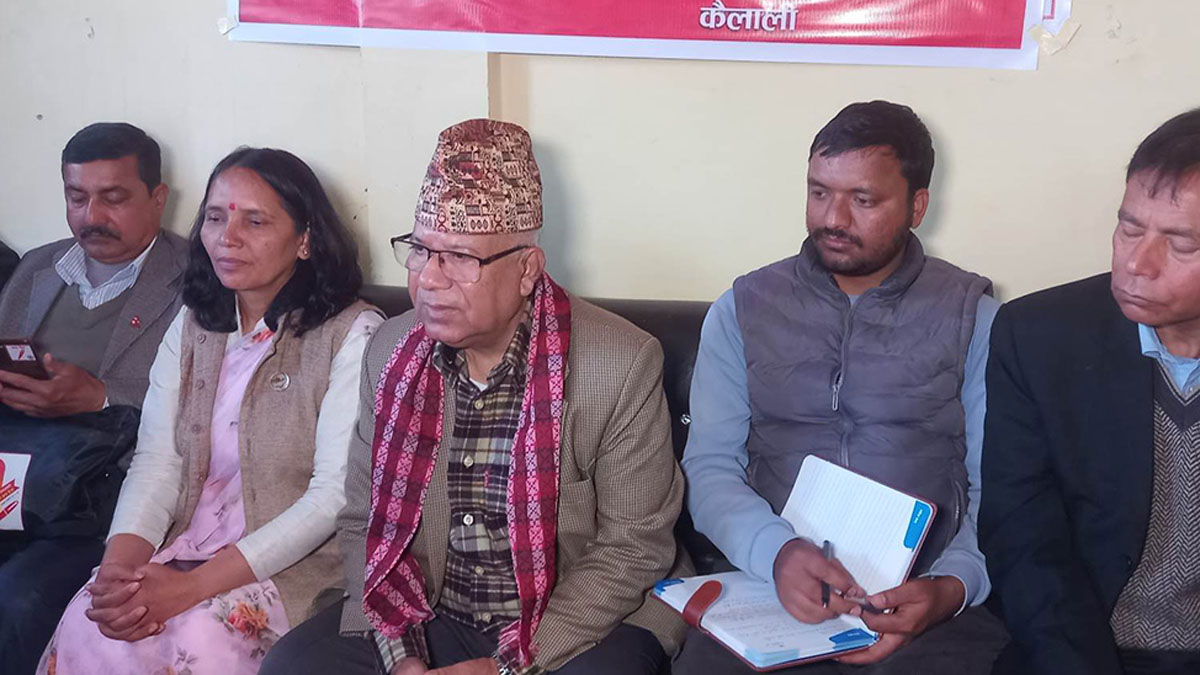 राष्ट्रिय सहमतिमै राष्ट्रपति चयन हुनुपर्ने पक्षमा छौं : माधव नेपाल 