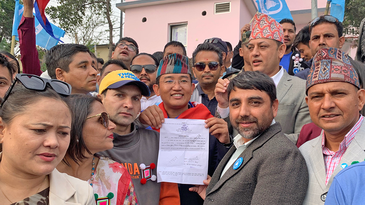 इलाम २ मा रास्वपाबाट मिलन लिम्बूले गराए उम्मेदवारी दर्ता