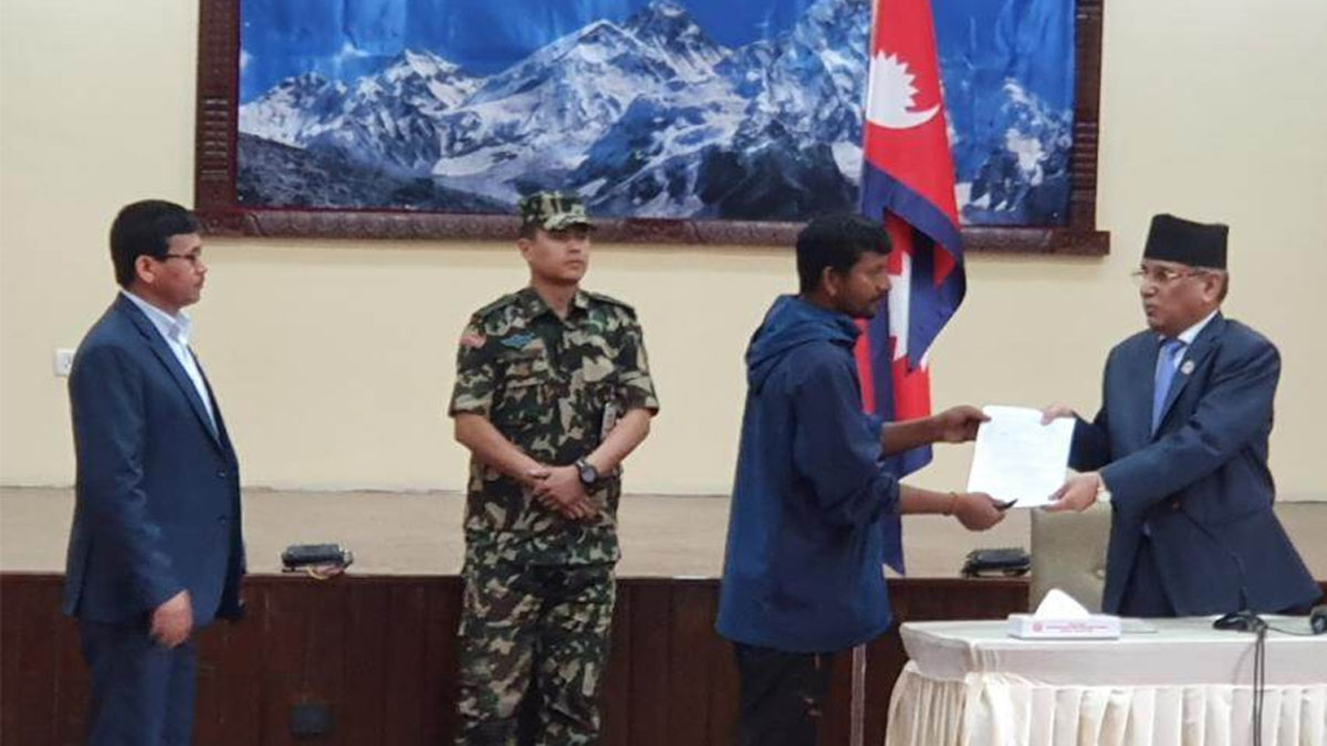 मिटरब्याज पीडितलाई न्याय दिने प्रधानमन्त्रीको आश्वासन