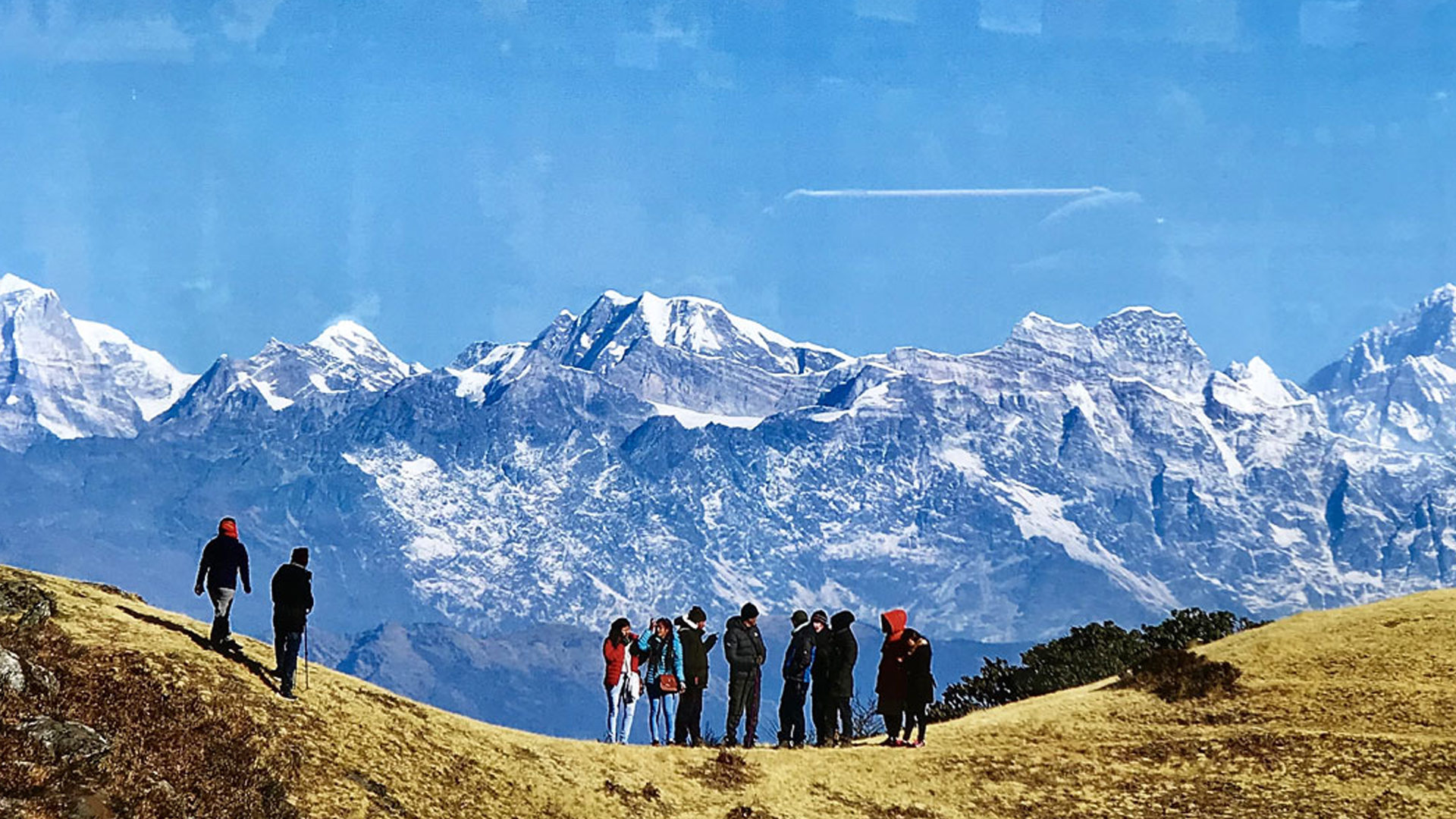 मुन्दुम पदमार्गमा पुगे एक लाख पर्यटक