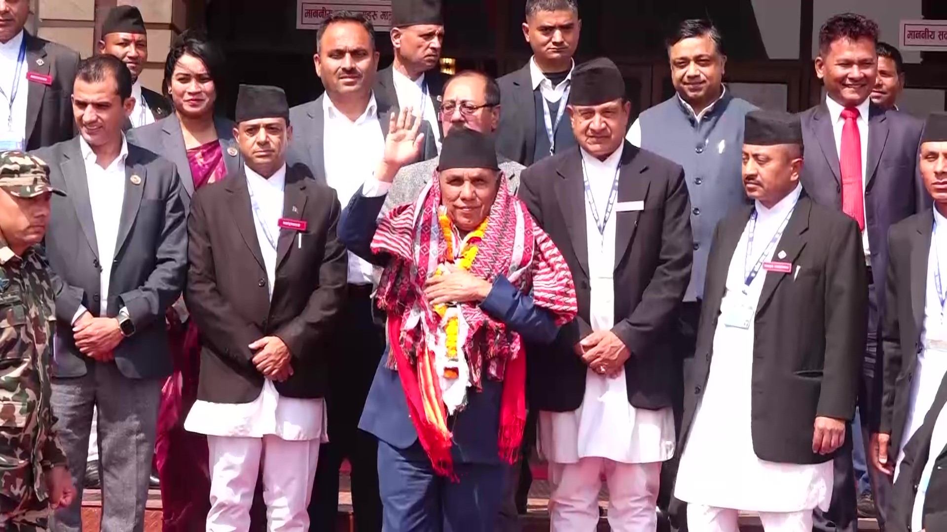 नवनिर्वाचित राष्ट्रिय सभा अध्यक्ष दाहाल को हुन् ?