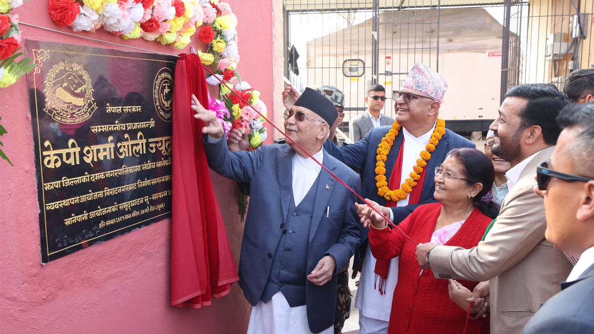 प्रधानमन्त्री ओलीले गरे बेलडाँगी खानेपानी आयोजनाको उद्घाटन