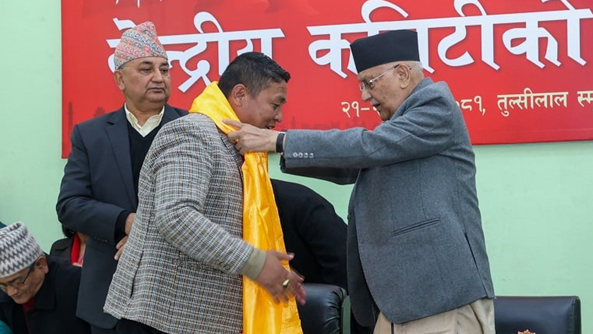 समाजवादीका केन्द्रीय सदस्य चेपाङ एमालेमै फर्किए