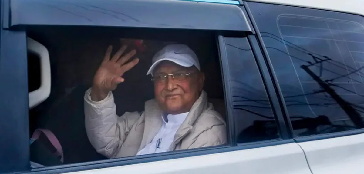 ओलीलाई पक्राउ गर्नुको कारण पेश गर्न सरकारका नाममा सर्वोच्चको आदेश